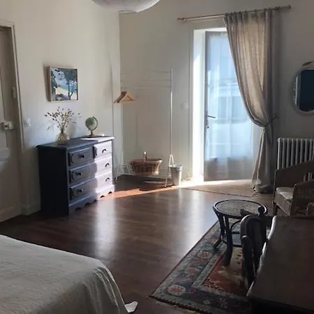 Bed & Breakfast En Chemin *